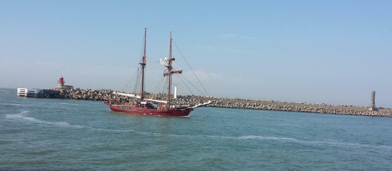 Welcome Calais - Supercalais Exterior foto